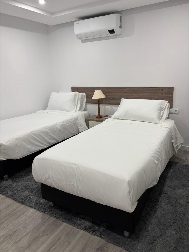 Apartamento Loft – Quarto com camas individuais | Casa do Cachucho, Horta